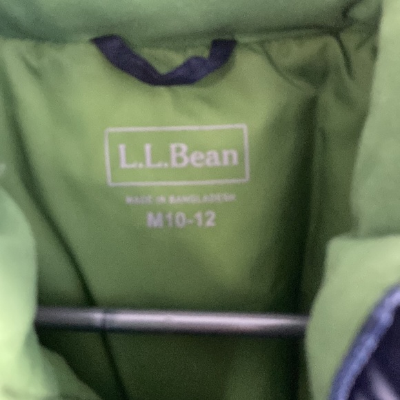 Kids LL Bean puffer vest - M 10-12 - Picture 2 of 4